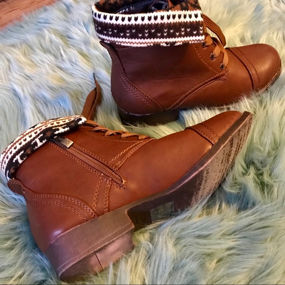 DBDK boots size 5 1/2 - Picture 4 of 5